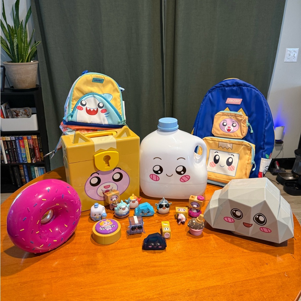LANKYBOX LOT